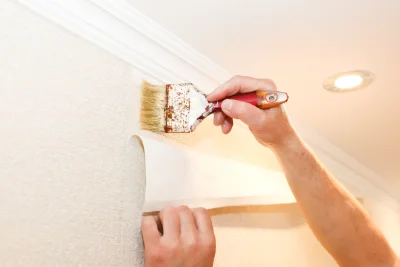 Pose de papier peint à Pompogne — revêtements muraux et toiles de verre
